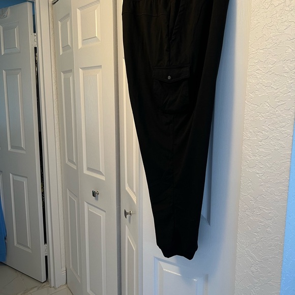 JONES NY BLACK 2X CARGO JOGGERS - Picture 6 of 14